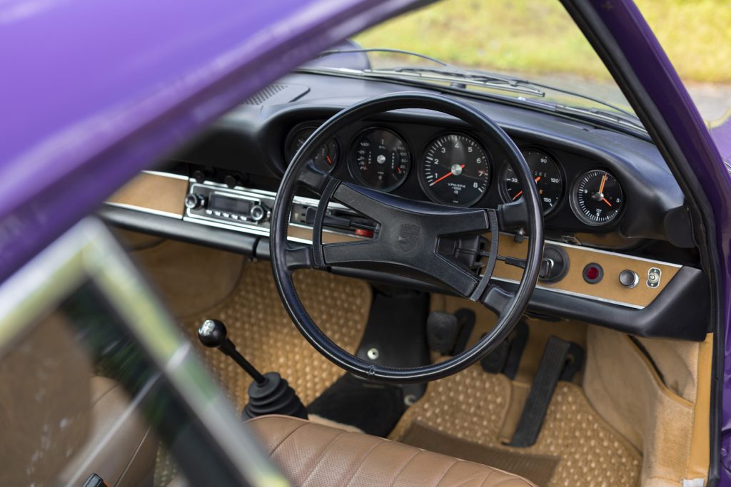 PORSCHE_911_2.4E_PURPLE_21