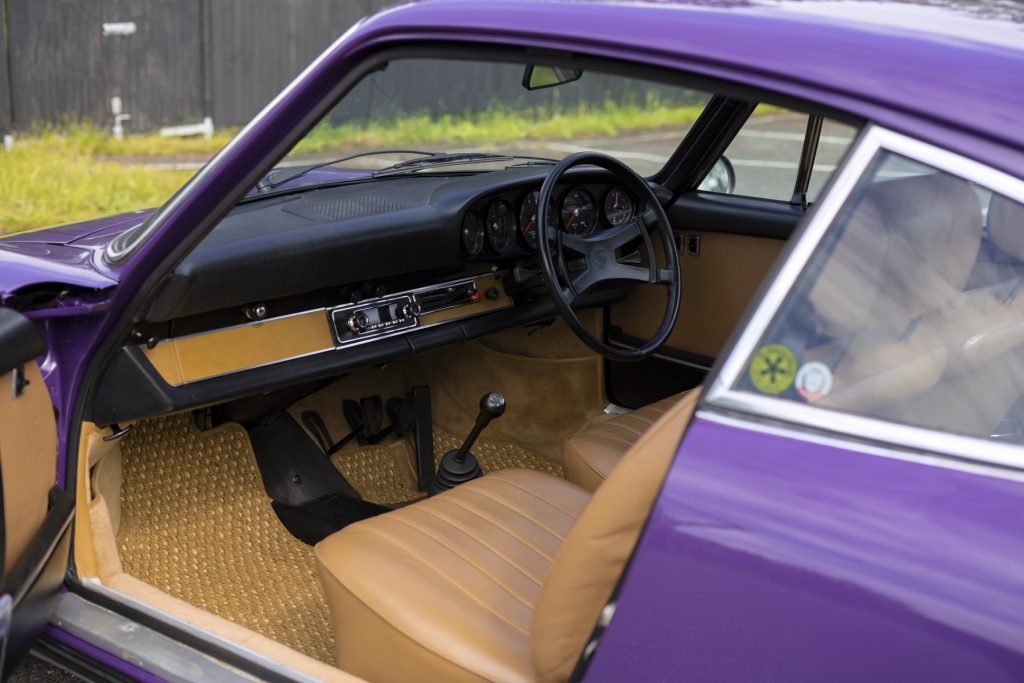 PORSCHE_911_2.4E_PURPLE_22