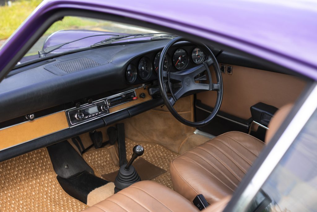 PORSCHE_911_2.4E_PURPLE_23