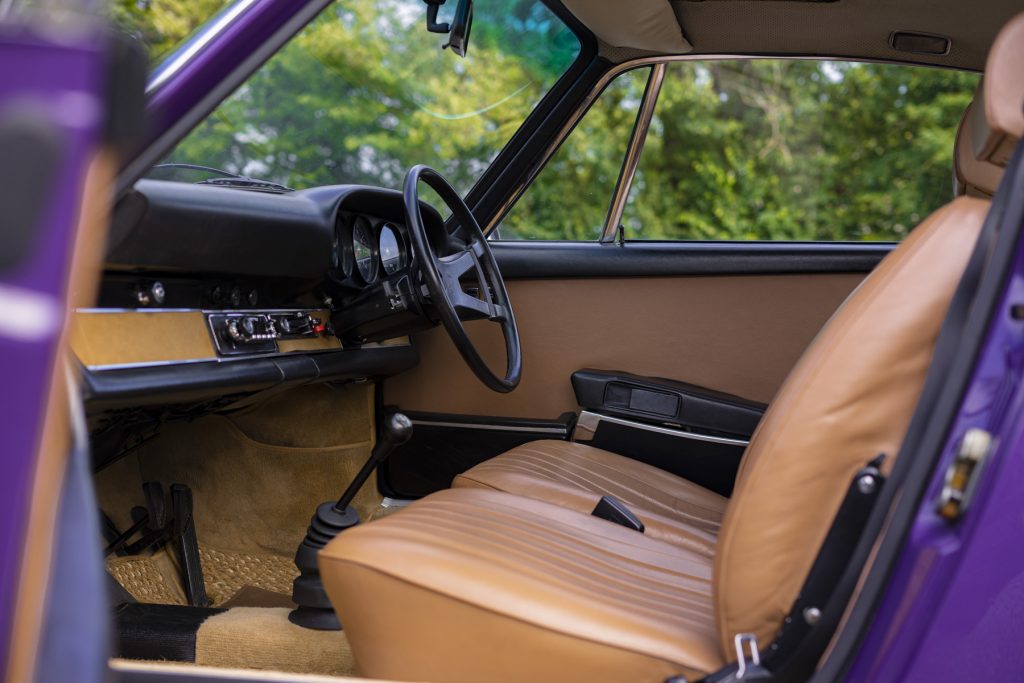 PORSCHE_911_2.4E_PURPLE_28