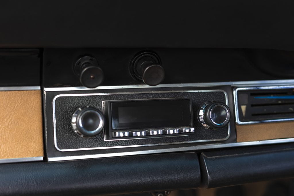 PORSCHE_911_2.4E_PURPLE_29