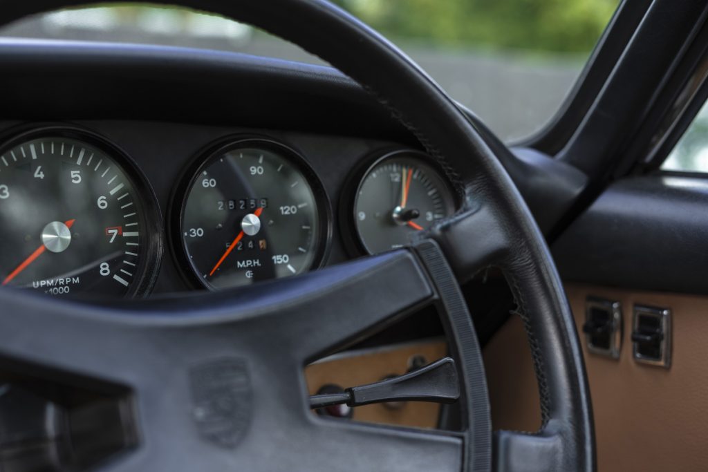 PORSCHE_911_2.4E_PURPLE_31