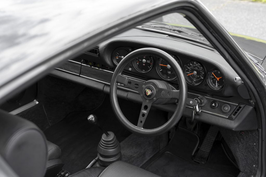 PORSCHE_PS_CLASSIC_TOURING_1.5_GREY_15