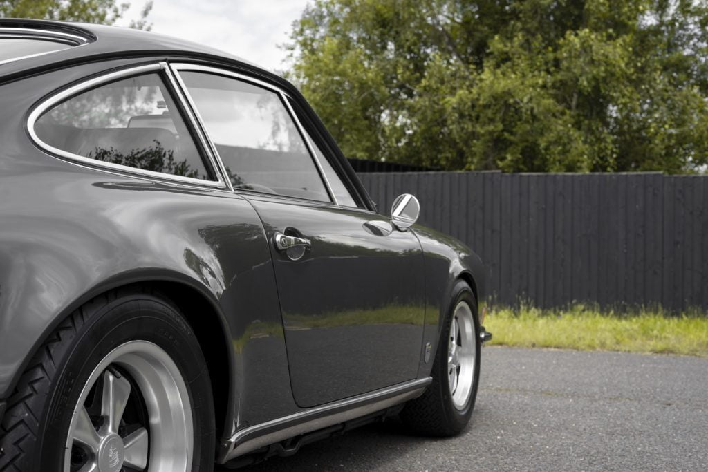 PORSCHE_PS_CLASSIC_TOURING_1.5_GREY_25
