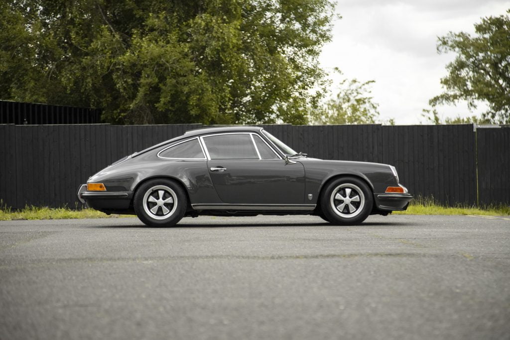 PORSCHE_PS_CLASSIC_TOURING_1.5_GREY_33